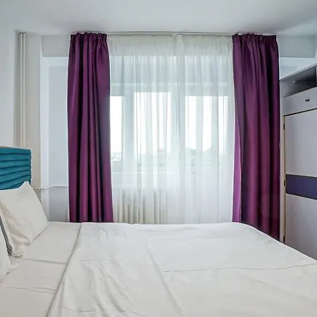 Roof View Artesian Fountains * Bucarest