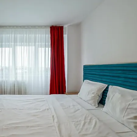 Roof View Artesian Fountains * Бухарест