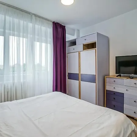 Roof View Artesian Fountains Bükreş