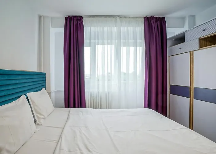 Roof View Artesian Fountains * Бухарест